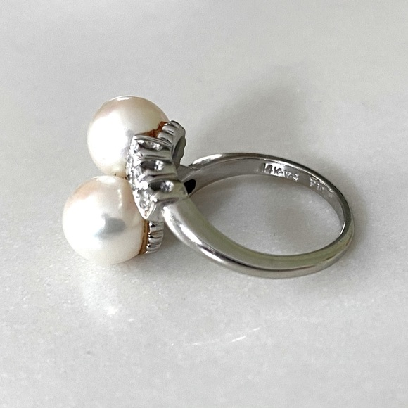 Pearl Diamond Bypass Ring, Sz 5.5, Exc. Cond., Like New. - Picture 8 of 9